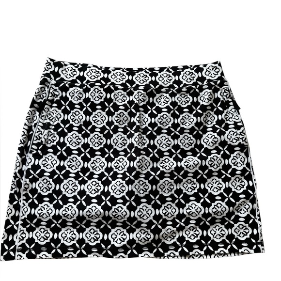 Talbots Everyday Yoga Skort - Medallion Print - Picture 9 of 9